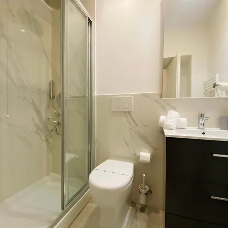 شقة Charmante Mit Meerblick Und Garage By Interhome